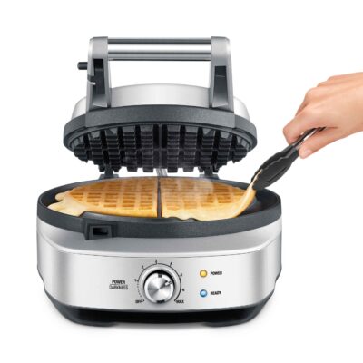 BWM520XL-the-no-mess-waffle-cooking-waffle-makers-carousel3